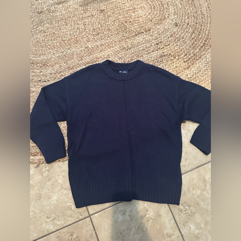 NAVY BLUE CHUNKY KNIT SWEATER